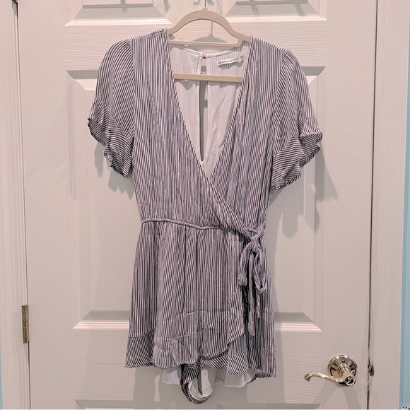 Abercrombie Blue Strip Wrap-Front Romper Size M - Picture 2 of 7
